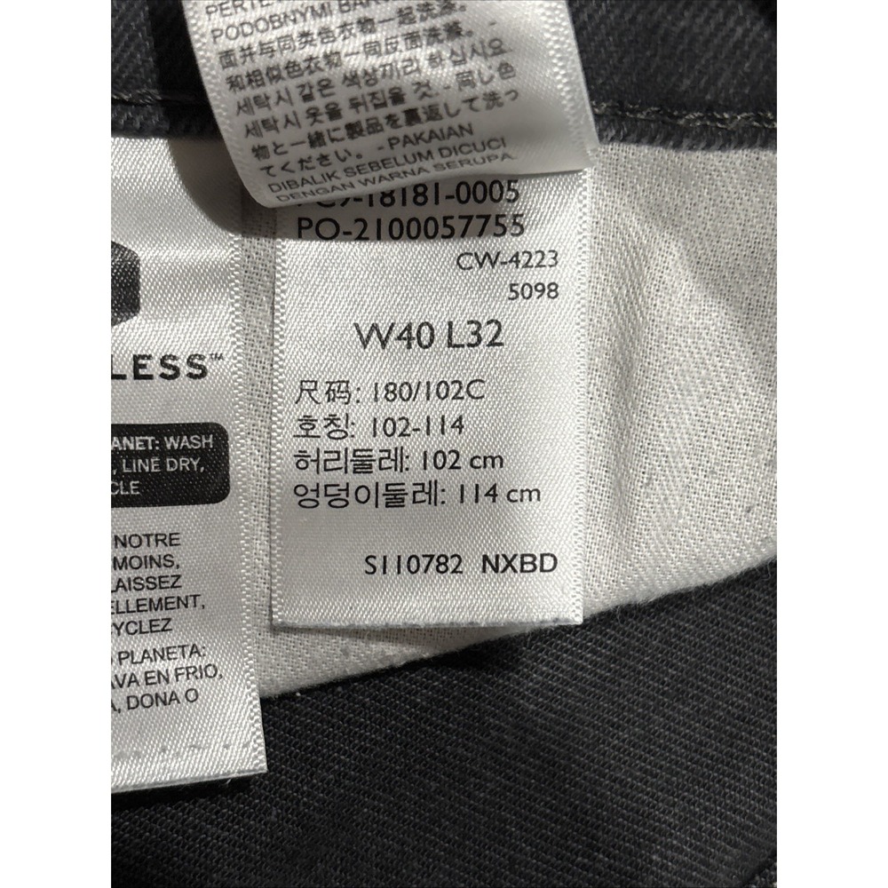 Levi's 541 Men's Straight Leg Jeans Size 40x32 Black - Picture 3 of 7